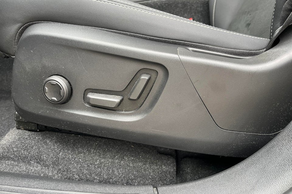 Volvo C40 P8 ReCharge Twin Pro 5d