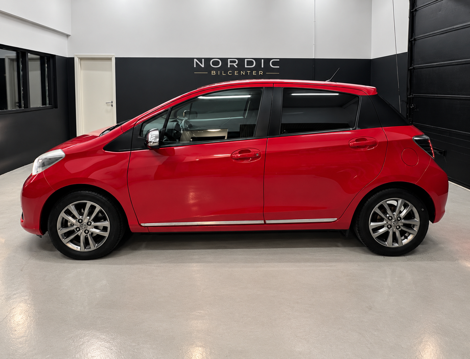 Toyota Yaris 1,0 VVT-i T2 Style 5d