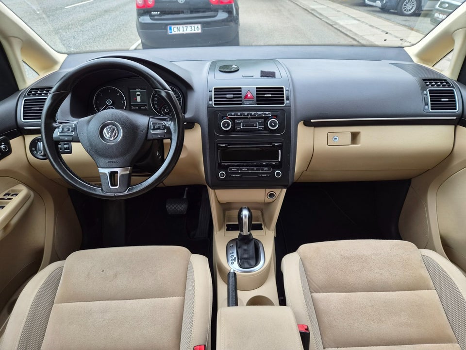 VW Touran 2,0 TDi 170 Highline DSG 7prs 5d