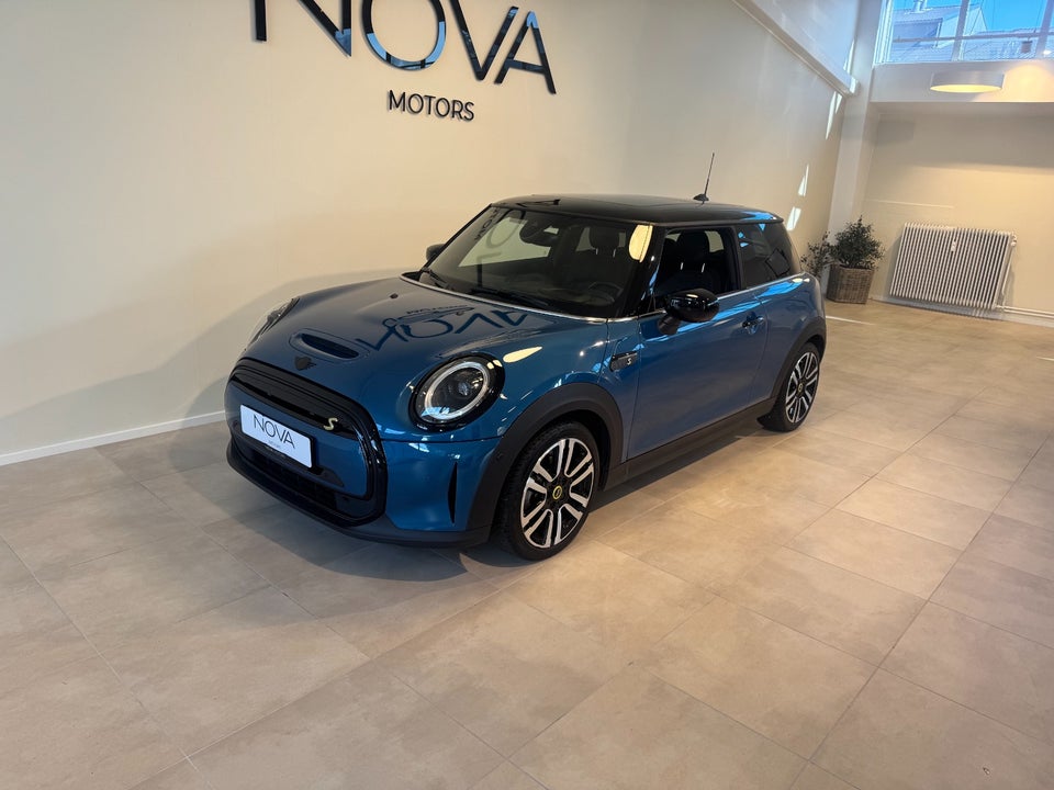 MINI Cooper SE Maximise 3d