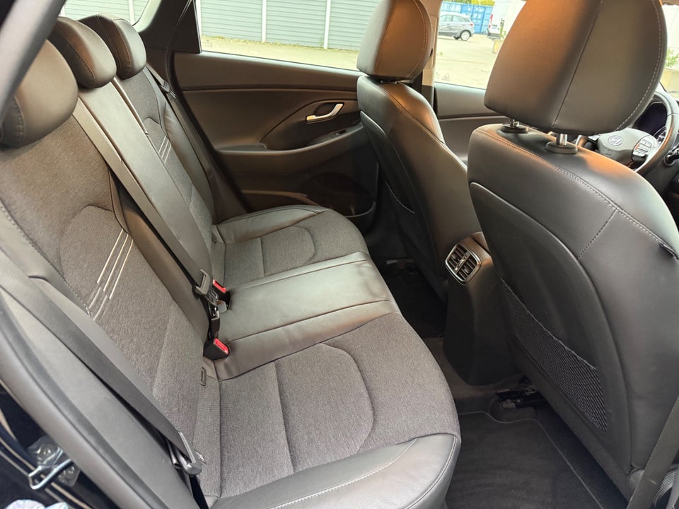 Hyundai i30 1,0 T-GDi Essential DCT 5d