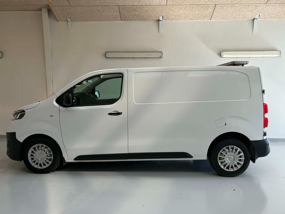 Toyota ProAce 2,0 D 122 Medium Comfort Master aut. 5d