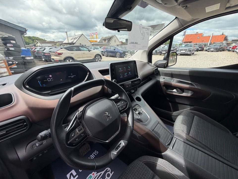 Peugeot e-Rifter 50 GT L2 7prs 5d