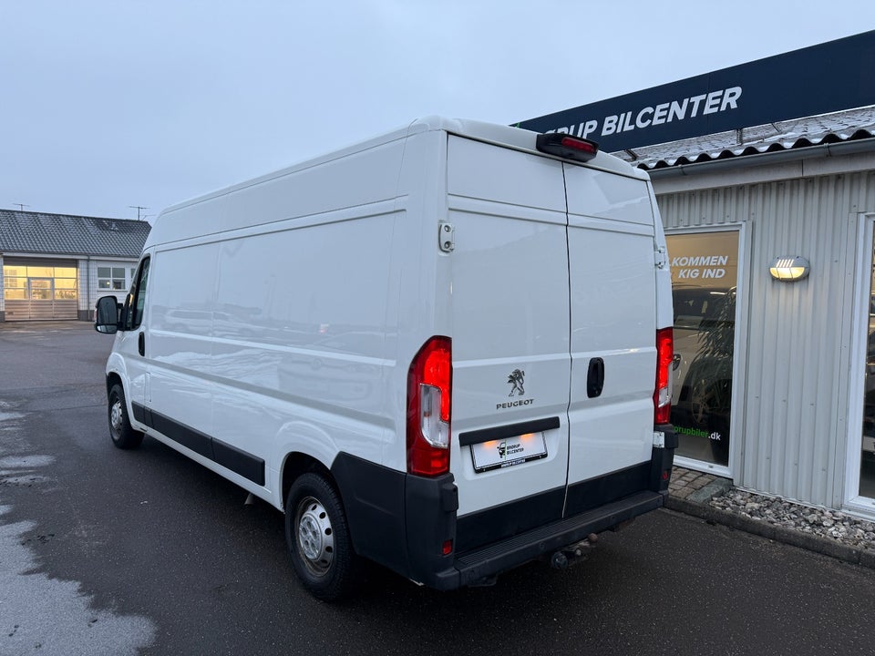 Peugeot Boxer 333 2,2 BlueHDi 140 L3H2 Premium