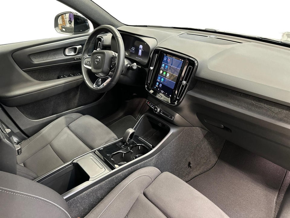 Volvo XC40 ReCharge Extended Range Plus 5d