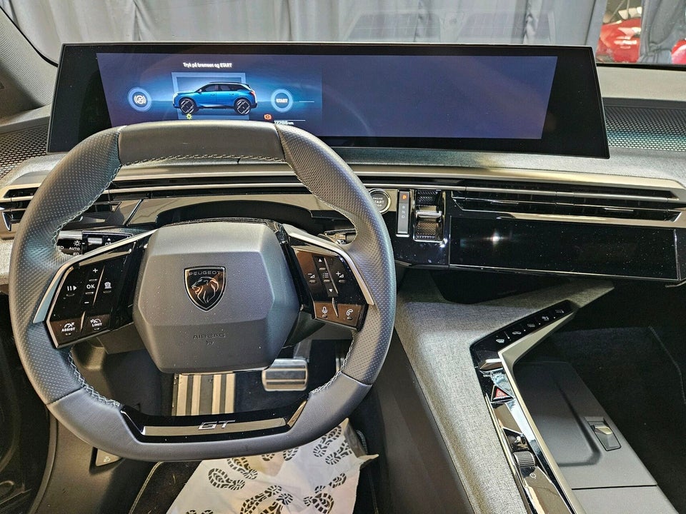 Peugeot e-5008 77 GT Pack 7prs 5d