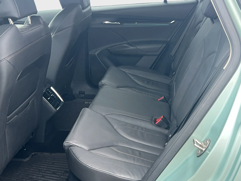 Skoda Enyaq 80 iV Suite 5d