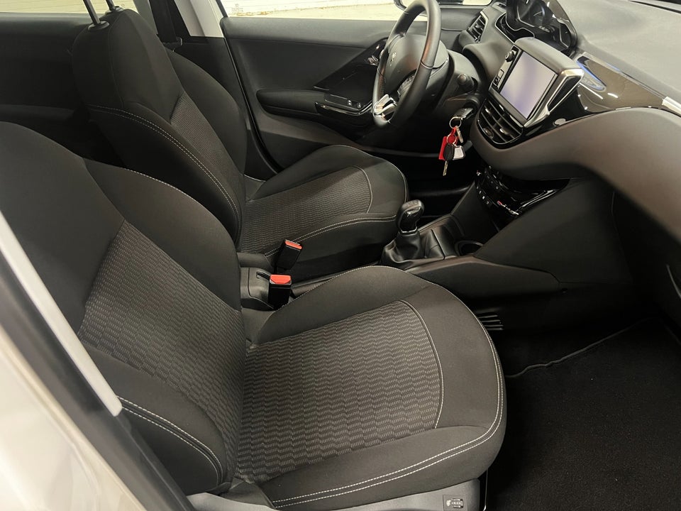 Peugeot 208 1,6 BlueHDi 100 Active 5d