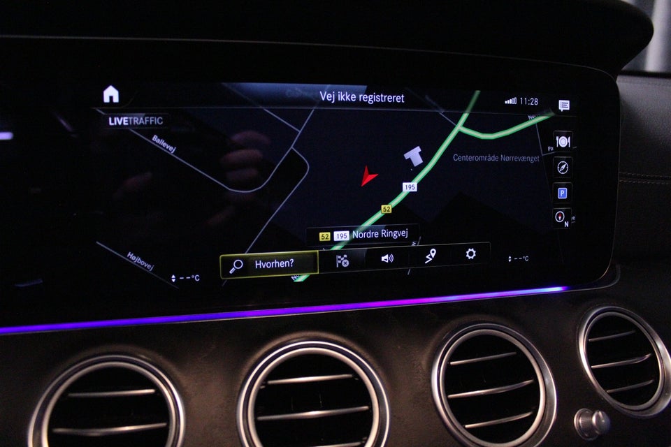 Mercedes E300 e 2,0 AMG Line stc. aut. 5d