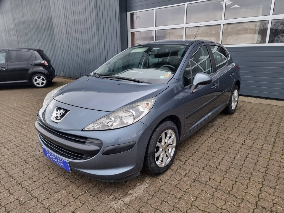Peugeot 207 1,4 XR 5d
