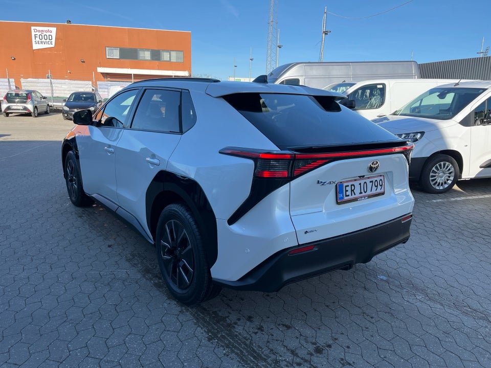 Toyota bZ4X 73 Executive 5d