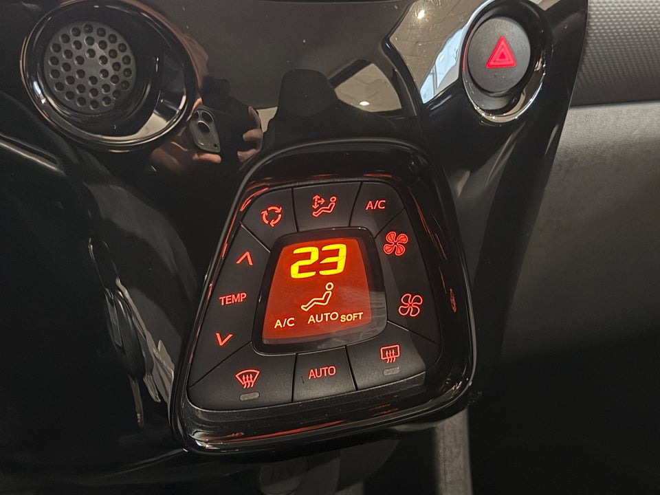 Peugeot 108 1,0 e-VTi 72 Final Edition 5d