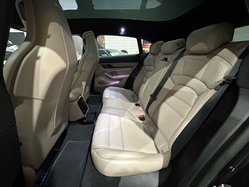 Porsche Taycan 4S Performance+ Cross Turismo 5d