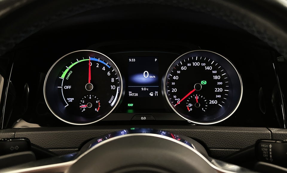 VW Golf VII 1,4 GTE DSG 5d