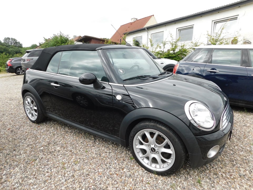 MINI Cooper 1,6 Cabriolet 2d