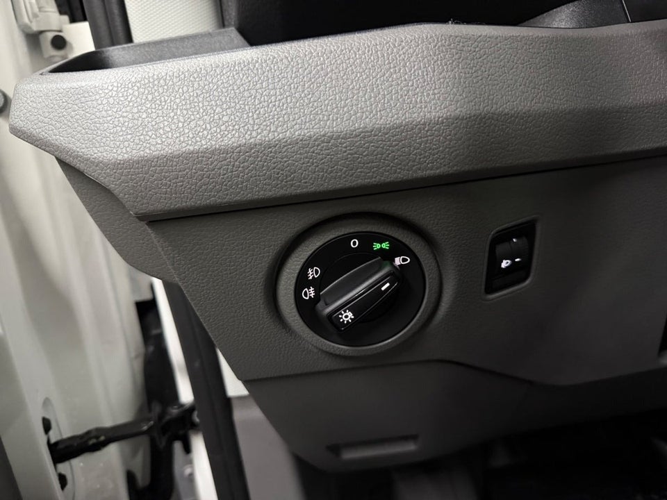 VW Crafter 35 2,0 TDi 177 Ladvogn L3 aut. 2d