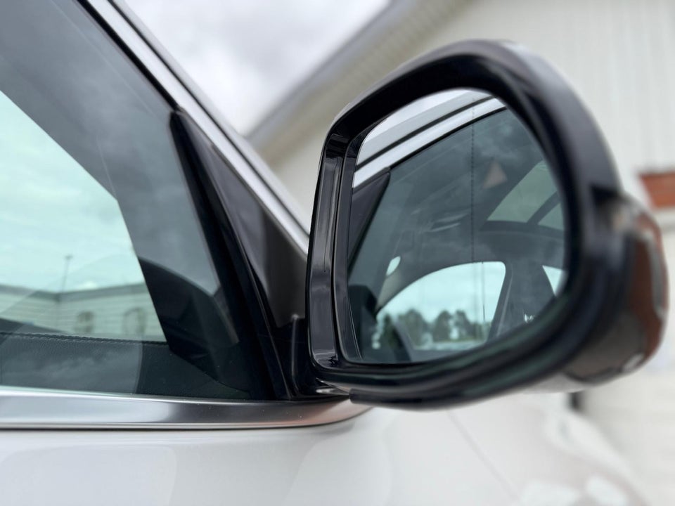 BMW iX3 Charged 5d