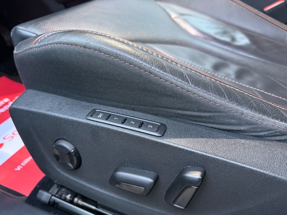 Skoda Enyaq 80 iV Suite 5d