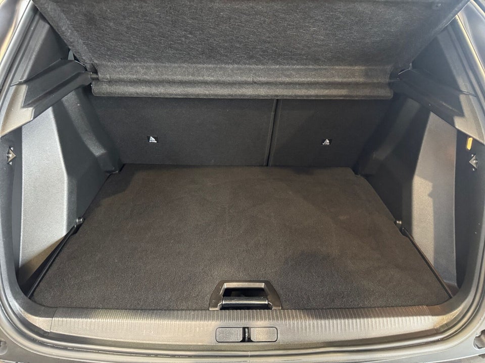 Peugeot e-2008 50 Allure 5d