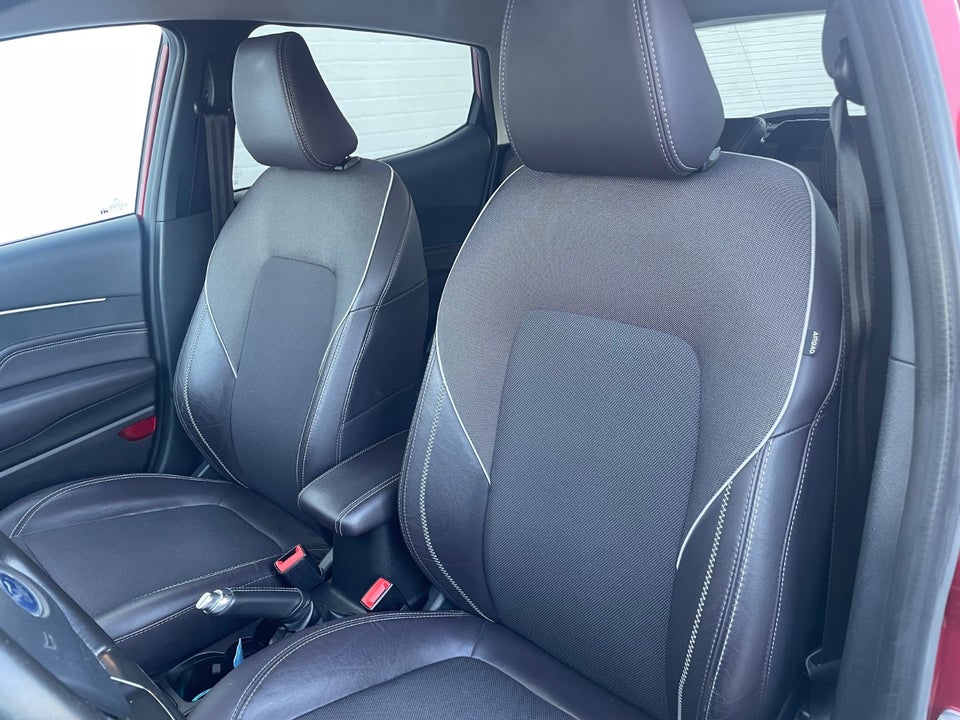 Ford Fiesta 1,0 EcoBoost Vignale 5d