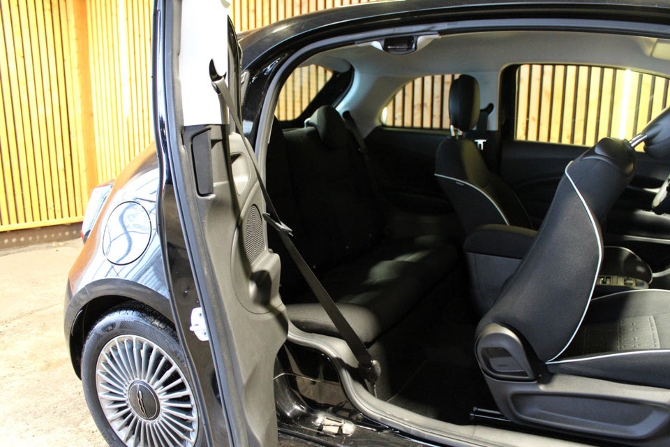 Fiat 500e 42 la Prima 3+1 4d