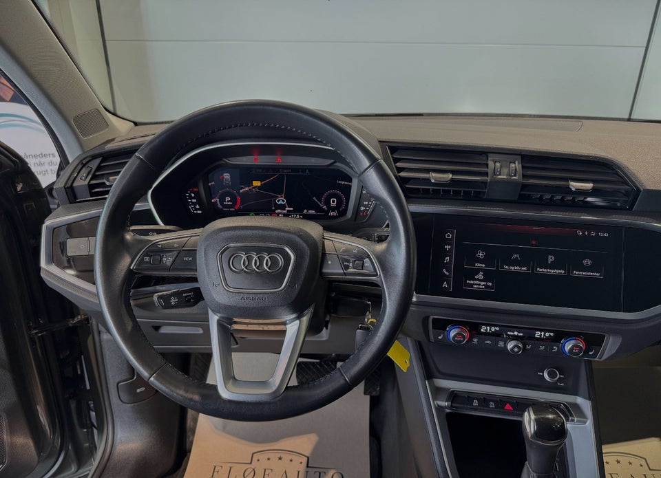 Audi Q3 35 TDi S-line S-tr. 5d