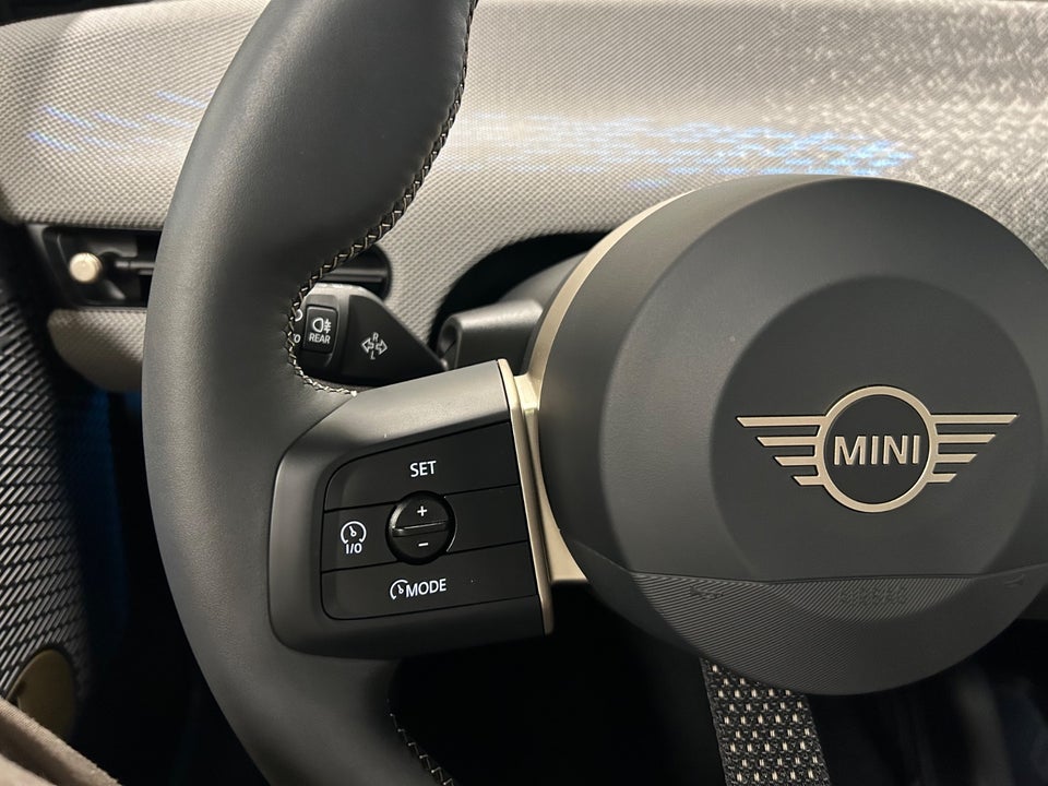 MINI Cooper E Favoured Trim M 3d