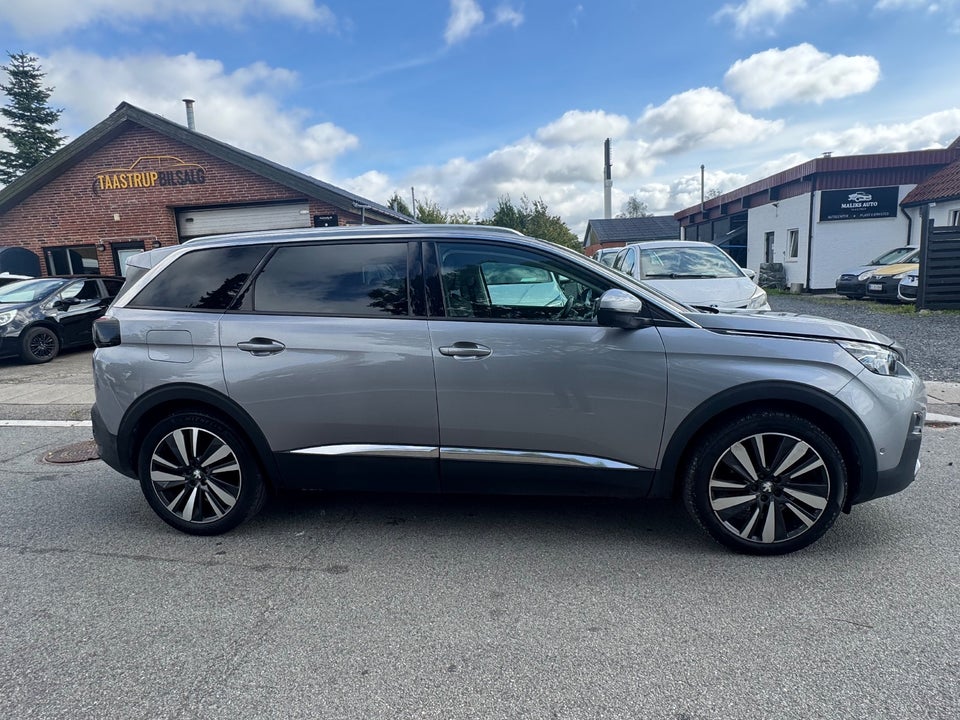 Peugeot 5008 1,5 BlueHDi 130 Allure 7prs 5d