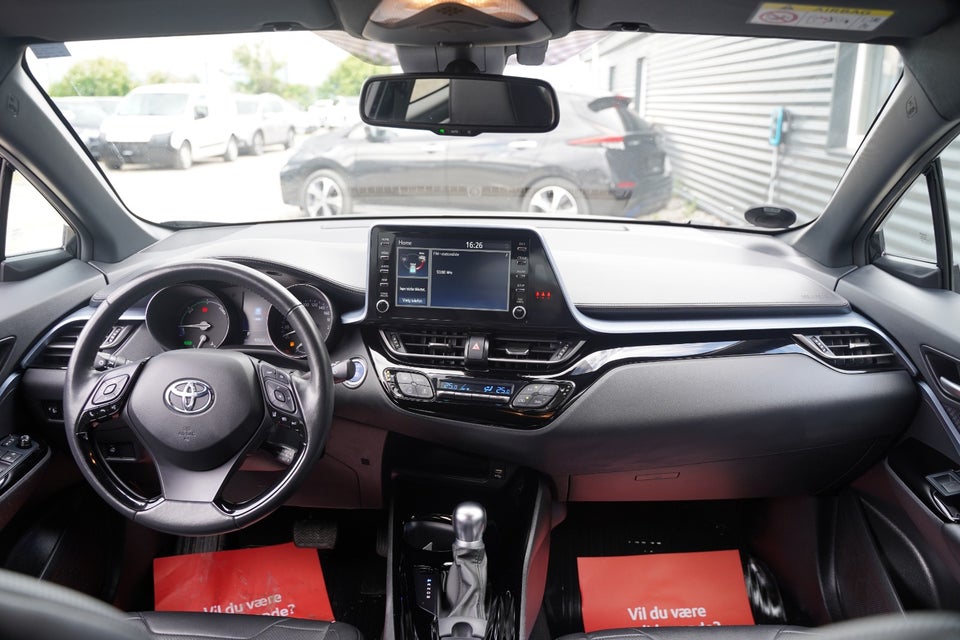 Toyota C-HR 1,8 Hybrid C-LUB Smart CVT 5d