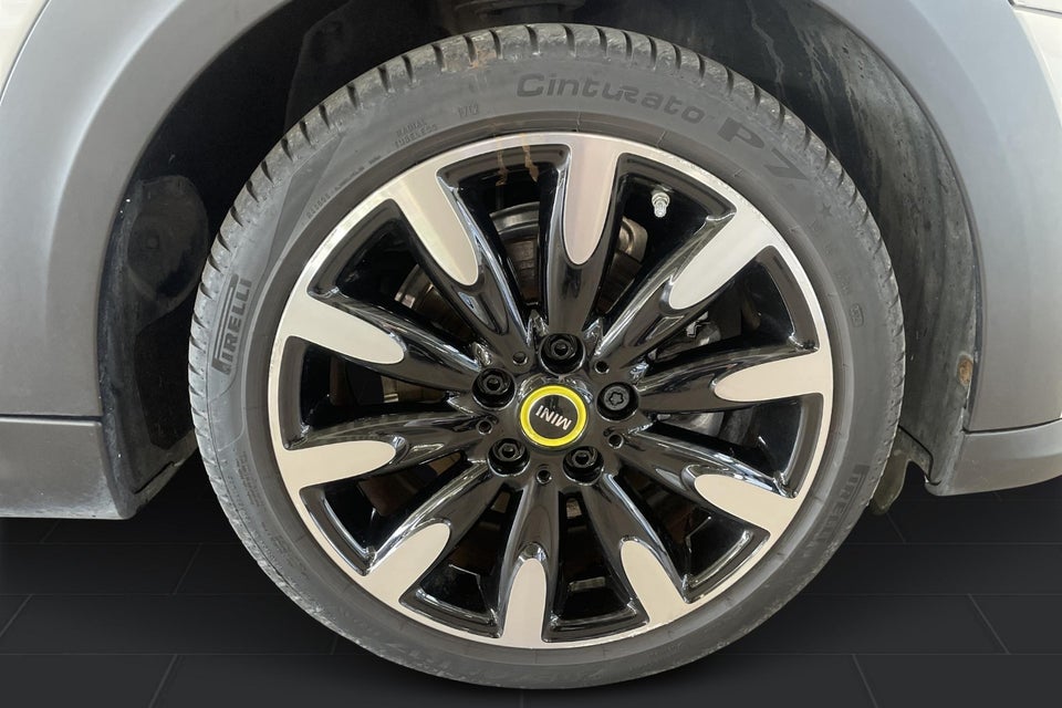 MINI Cooper SE Maximise 3d