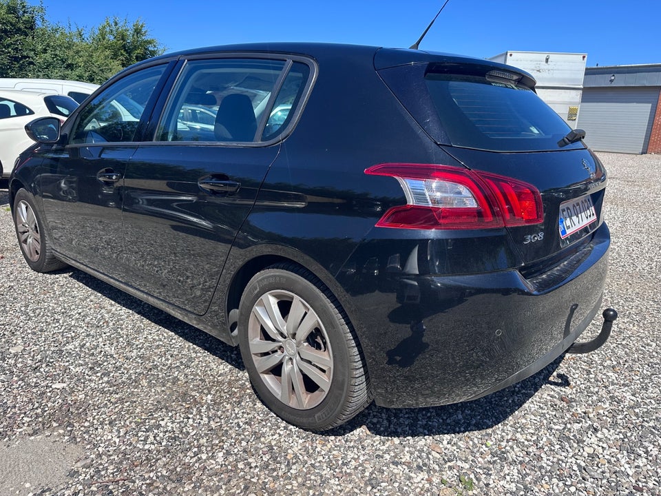 Peugeot 308 1,2 e-THP 130 Active 5d