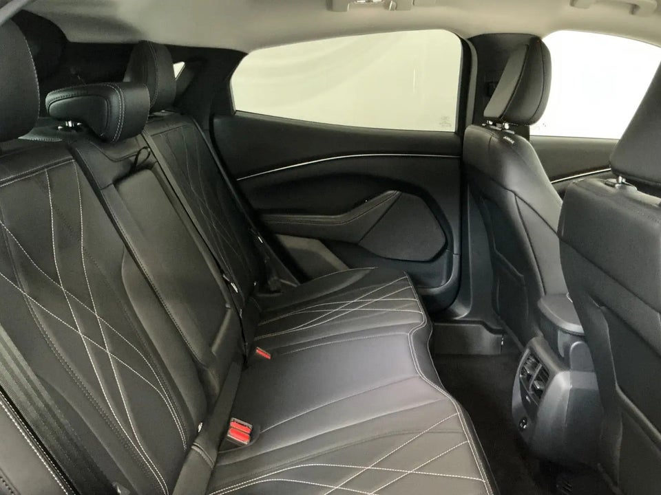 Ford Mustang Mach-E 75 Standard Range 5d