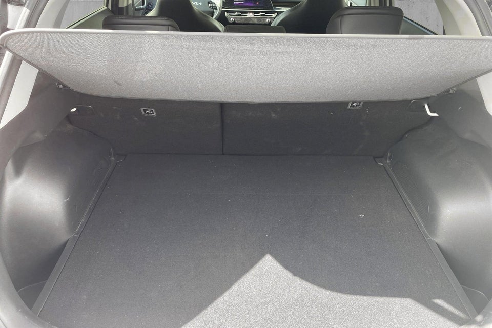 Kia Niro 64 EV Premium 5d