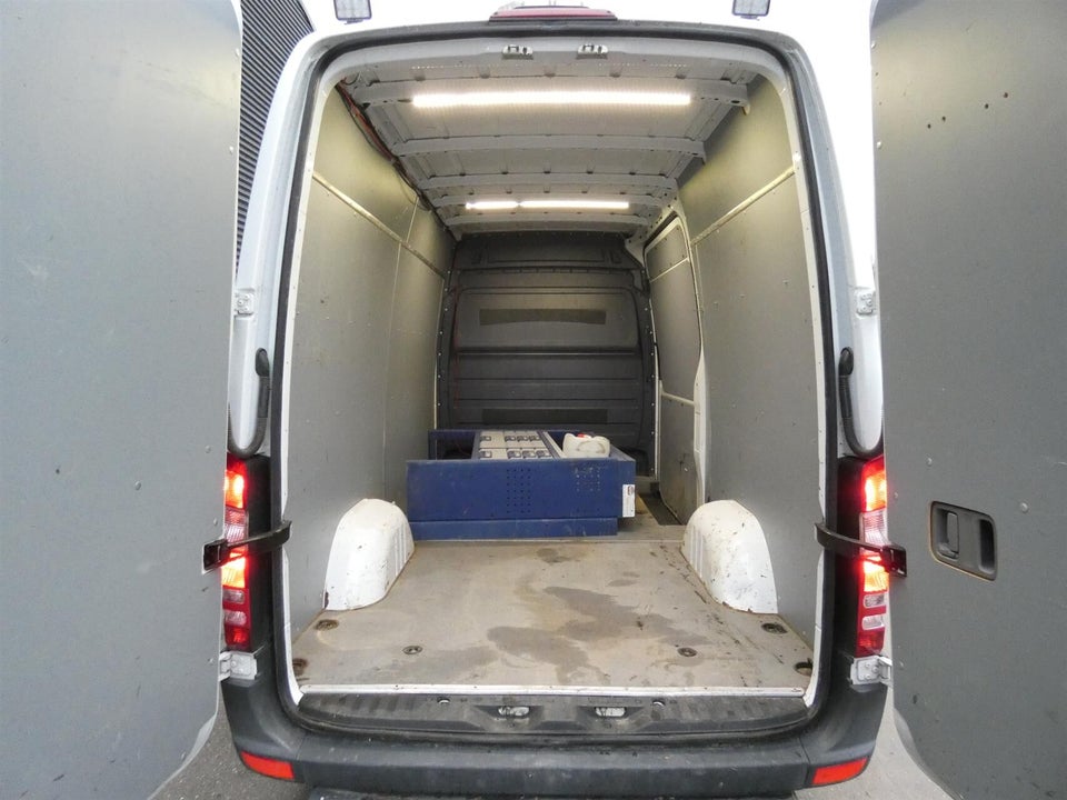 Mercedes Sprinter 316 2,2 CDi R2 Kassevogn 5d