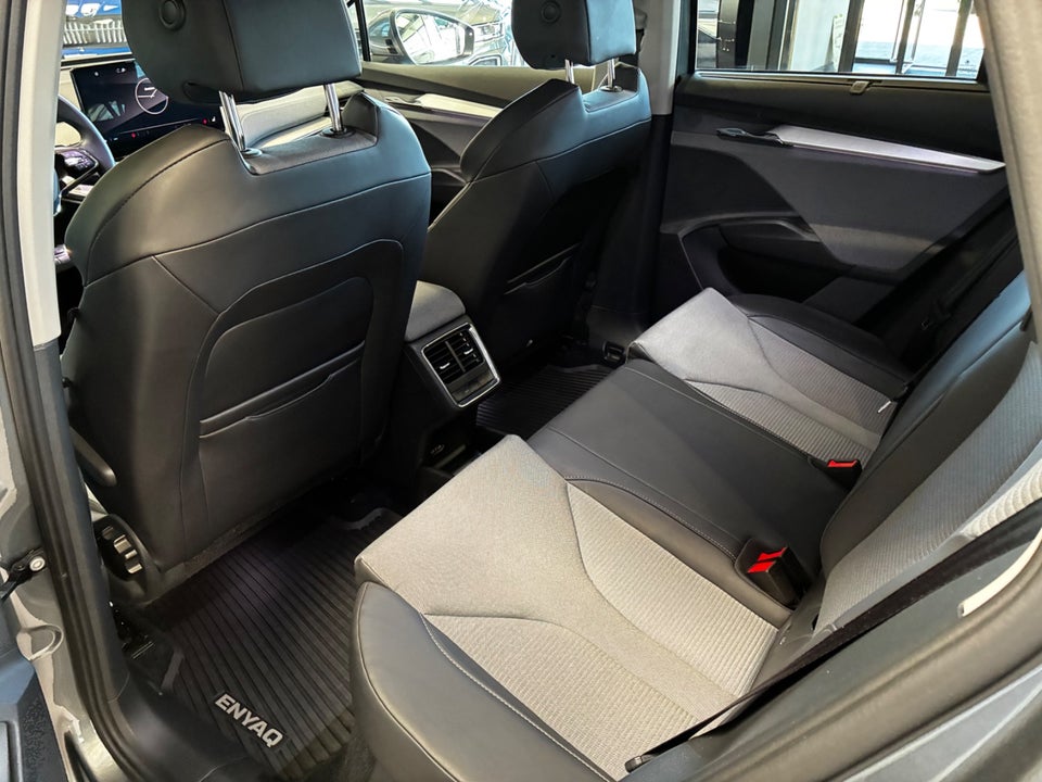 Skoda Enyaq 80 iV Clever 5d