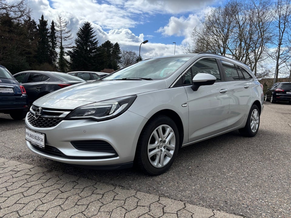 Opel Astra 1,6 CDTi 136 Excite Sports Tourer 5d