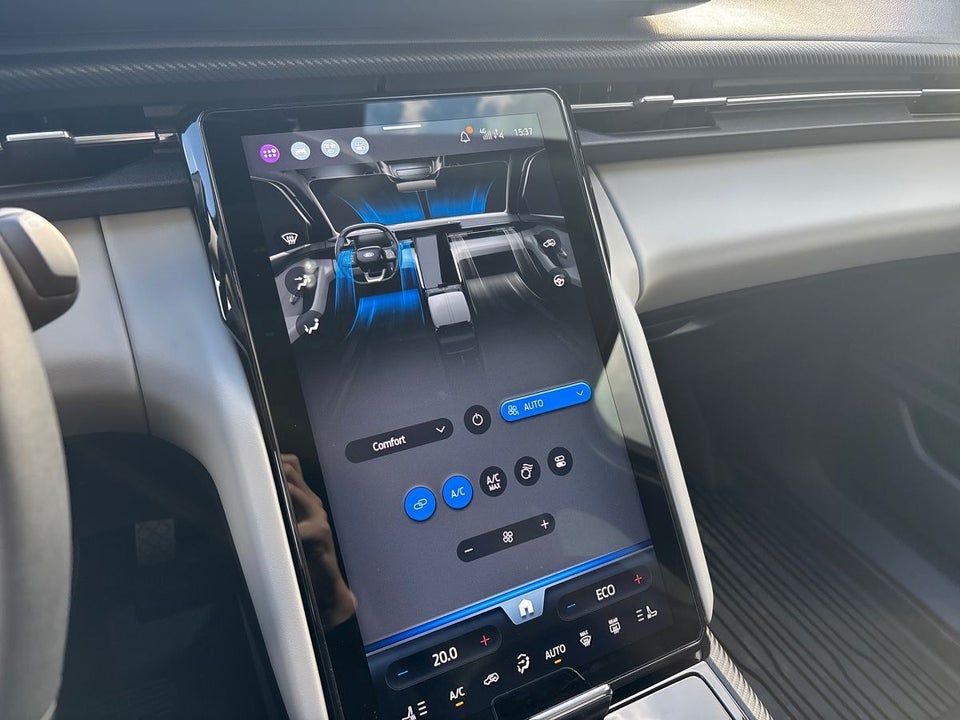 Ford Explorer 55 Premium Standard Range 5d