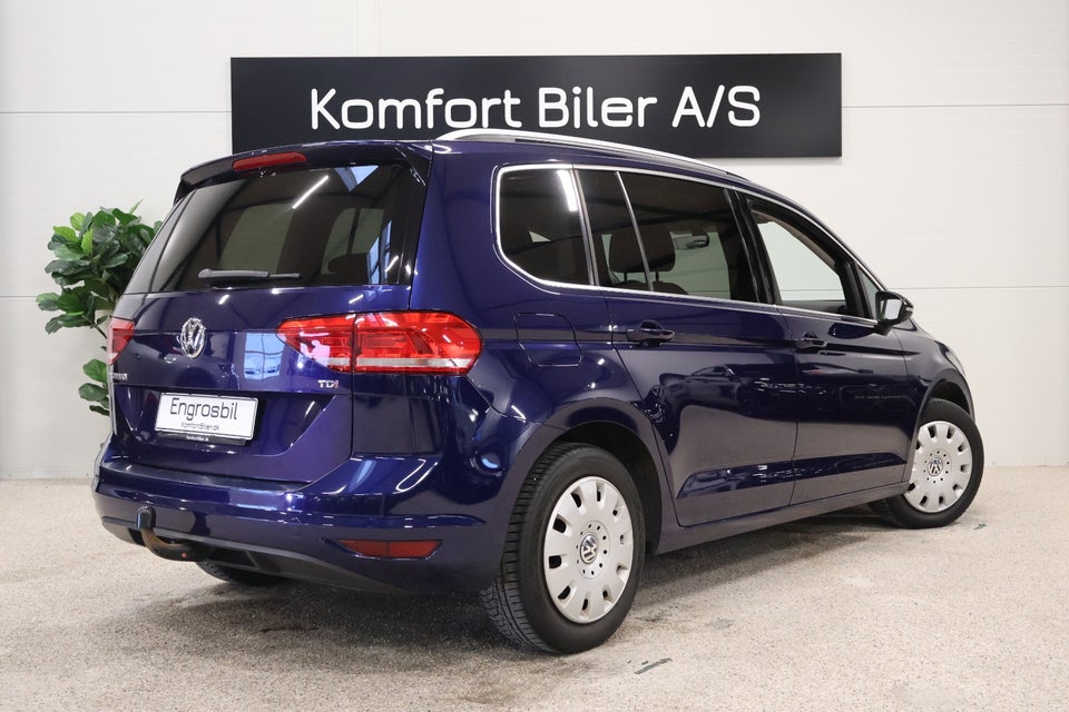 VW Touran 1,6 TDi 110 Highline 7prs 5d