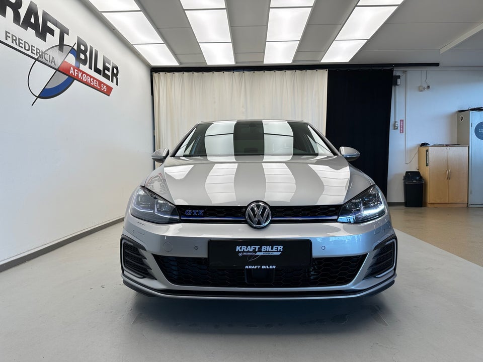 VW Golf VII 1,4 GTE DSG 5d
