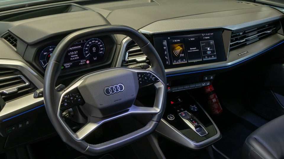 Audi Q4 e-tron 40 S-line 5d
