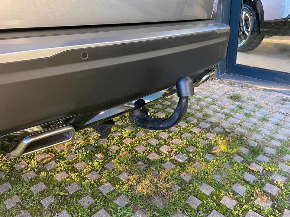 Peugeot 2008 1,2 PureTech 130 Allure EAT8 5d