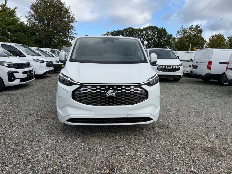 Ford E-Transit Custom 320 L1 64 Limited