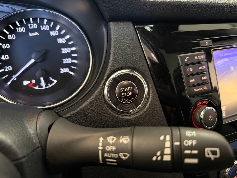 Nissan Qashqai 1,2 Dig-T 115 N-Connecta Vision 5d