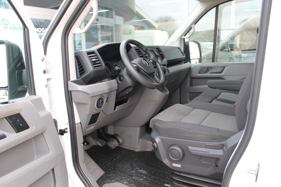 VW Crafter 30 2,0 TDi 177 Kassevogn L3H2 aut. 4Motion