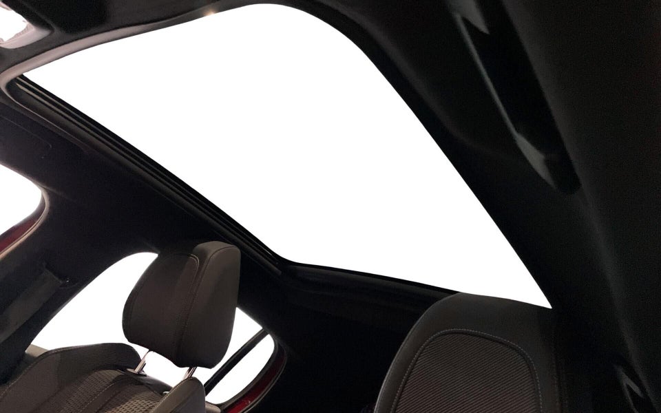 Peugeot e-208 50 GT Sky 5d