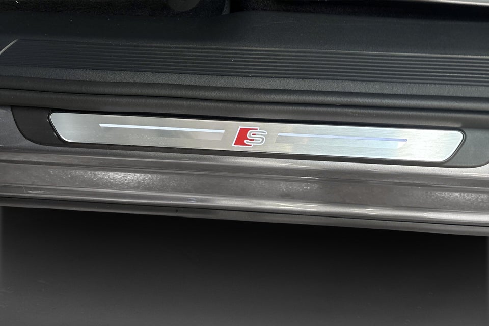 Audi Q4 e-tron 45 Ultra quattro 5d