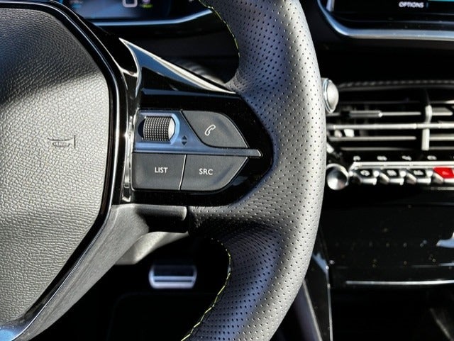 Peugeot e-208 50 GT 5d