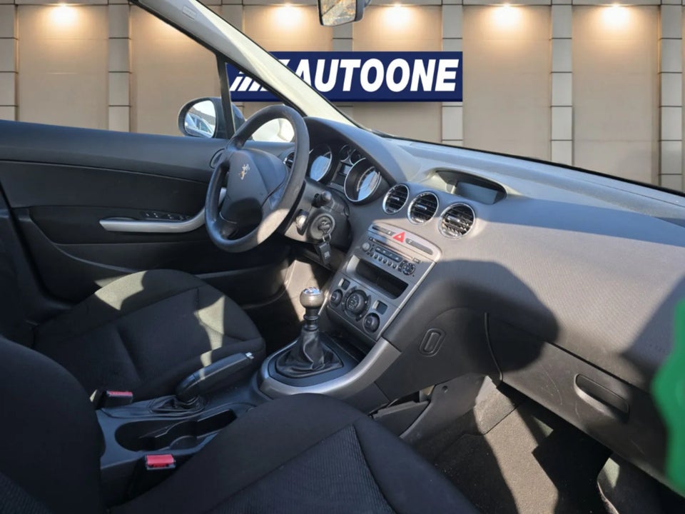 Peugeot 308 1,6 e-HDi 112 Active 5d