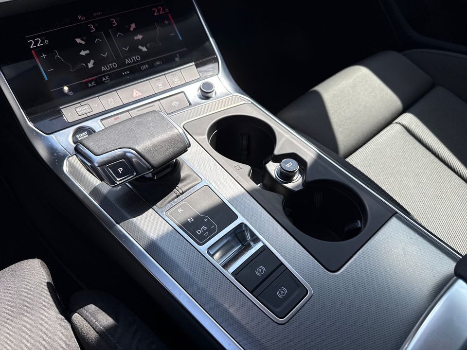Audi A6 50 TFSi e Sport Prestige Avant quattro S-tr. 5d