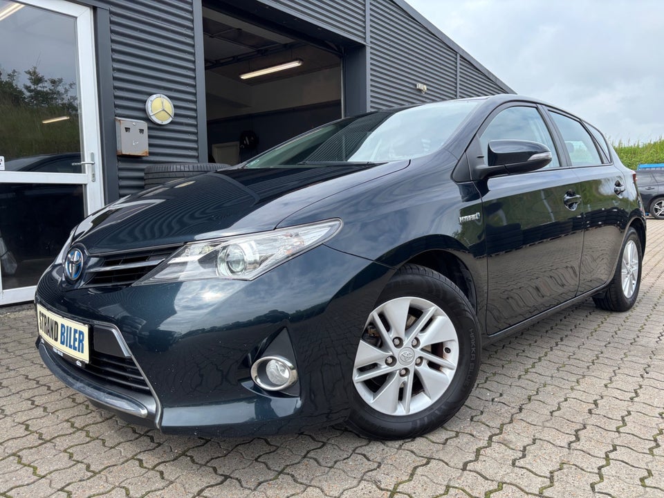 Toyota Auris 1,8 Hybrid H2 CVT 5d